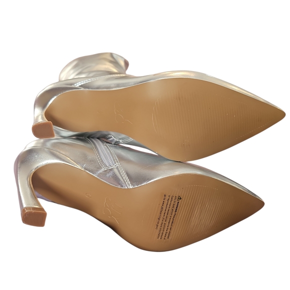 New York&Company Woman Silver Over the Knee Pointy Toe Zipper Closer Boots Size6 - Picture 15 of 16